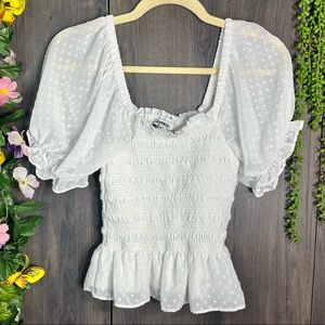 💙2/$40💙Express Puff Sleeve Polka Dot Detailed Blouse Size XS